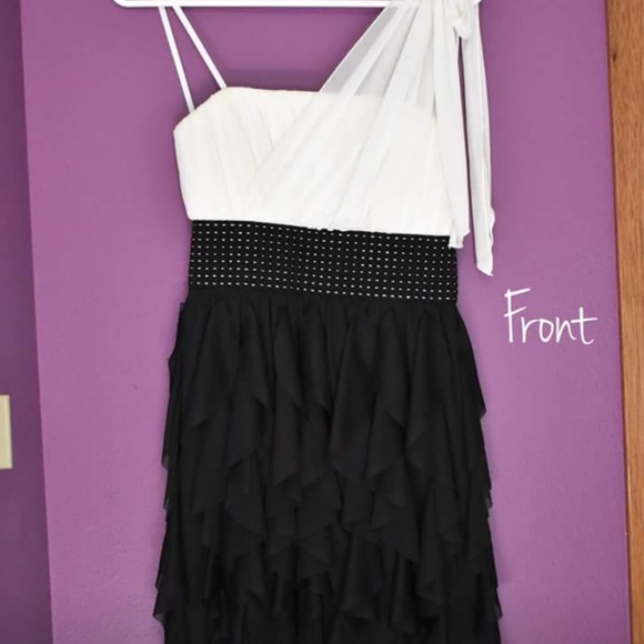 Short Formal Dress - Picture 1 of 3